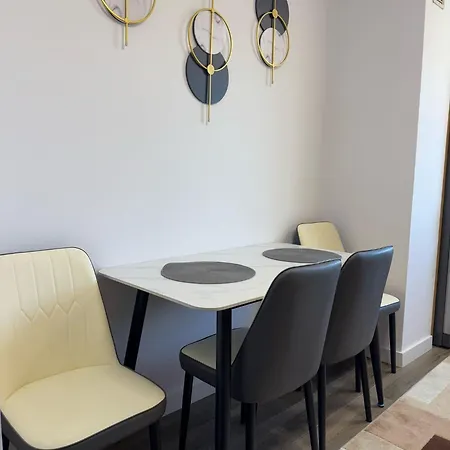 Appartement Away From - Zorilor *