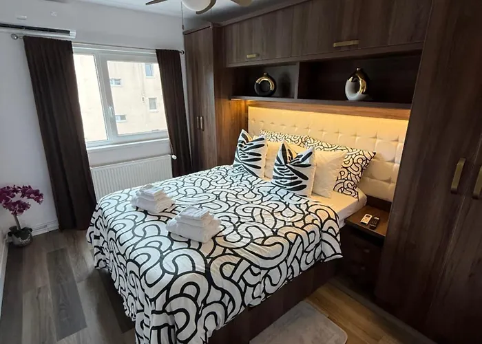 Away From - Zorilor Kluž