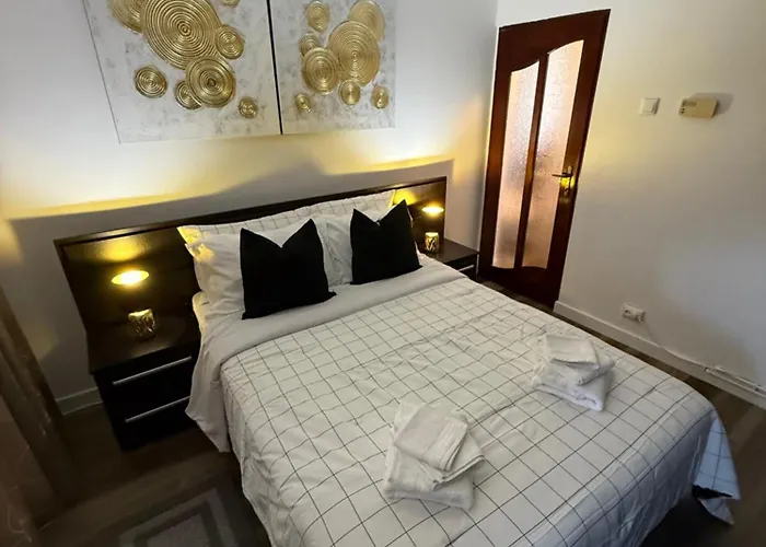 Away From - Zorilor Apartmán Kluž